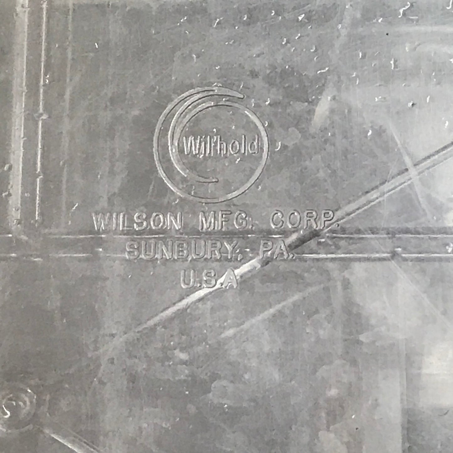 Large Vintage Wilson Wil-Hold Plastic Weave Sewing Basket Box with Trays