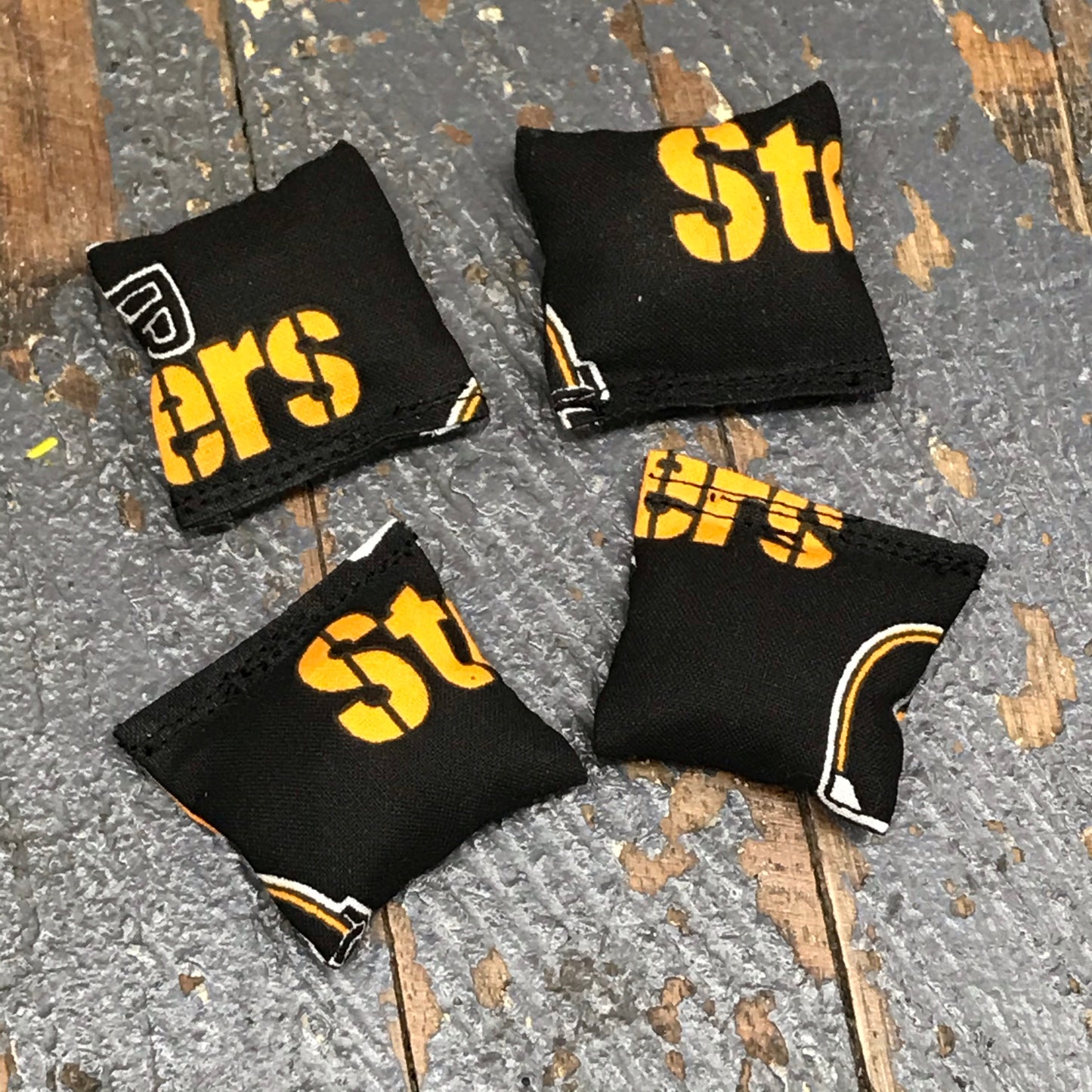 Cornhole Toss Bean Bag Set of 4 Mini Tabletop Bags Football Pittsburgh Steelers