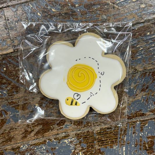 Edgewater Cookie Co Cookie Daisy Flower