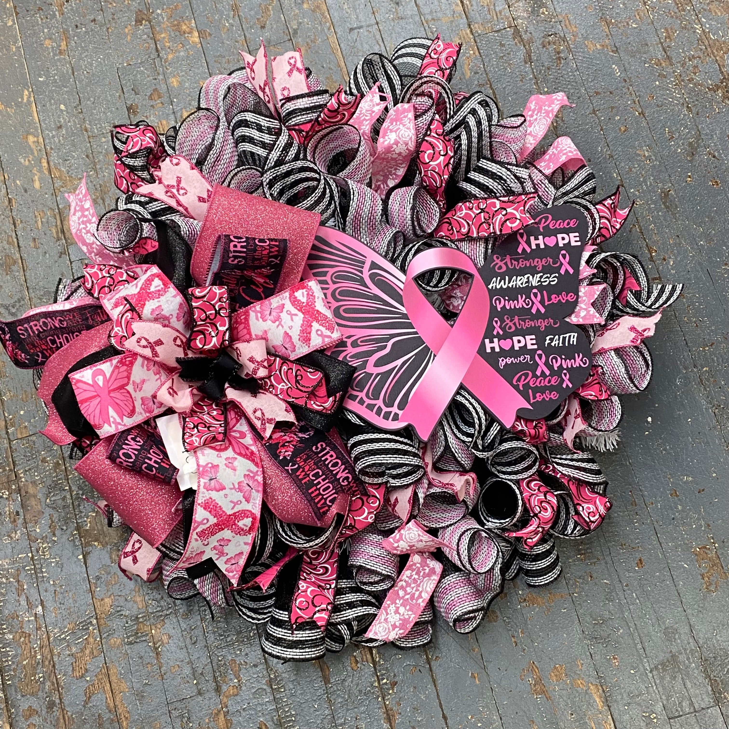 Breast top cancer awareness wreath