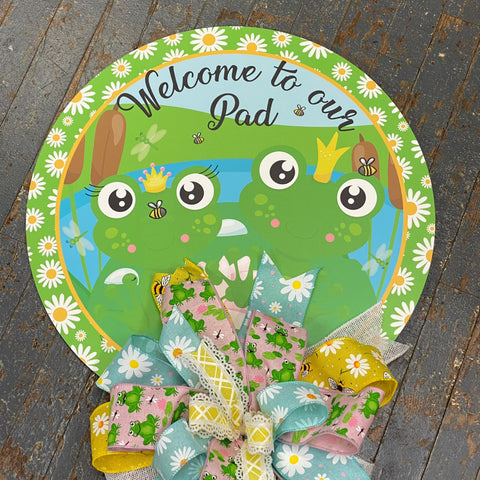 Welcome to Pad Frog Round Wood Pond Wall Sign Door Wreath