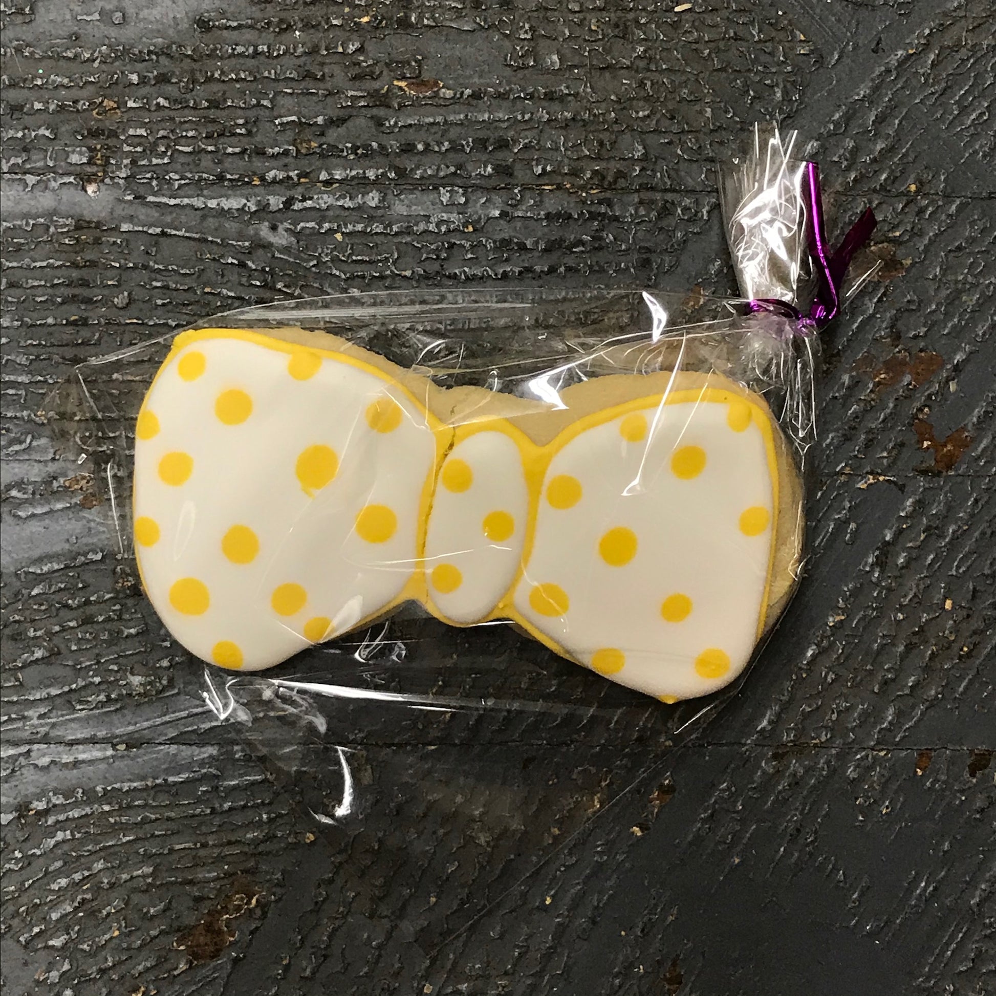 Laurie's Sweet Treats Cookie Bow Tie