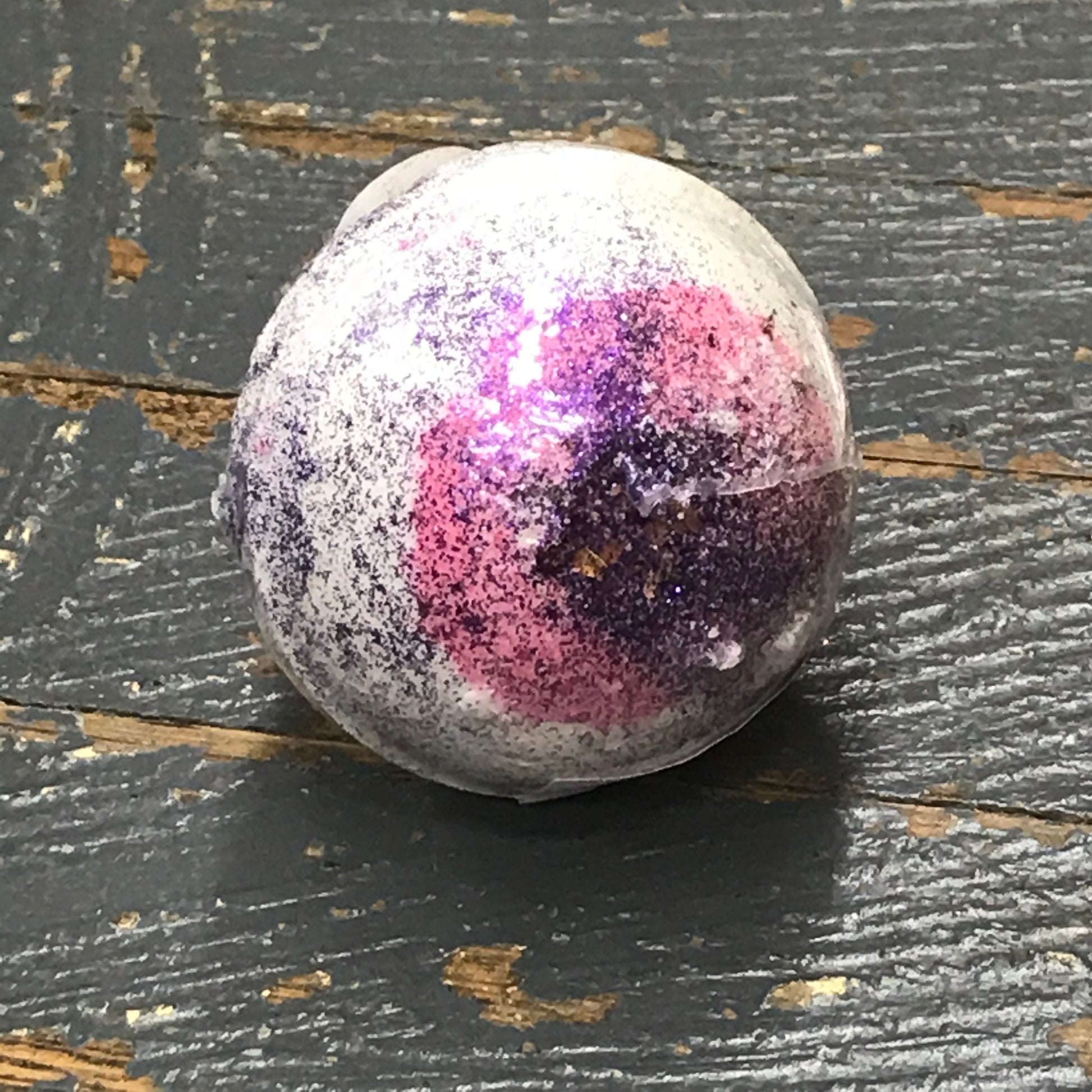 Raspberry Delight Fizzy 4.5oz Bath Bomb