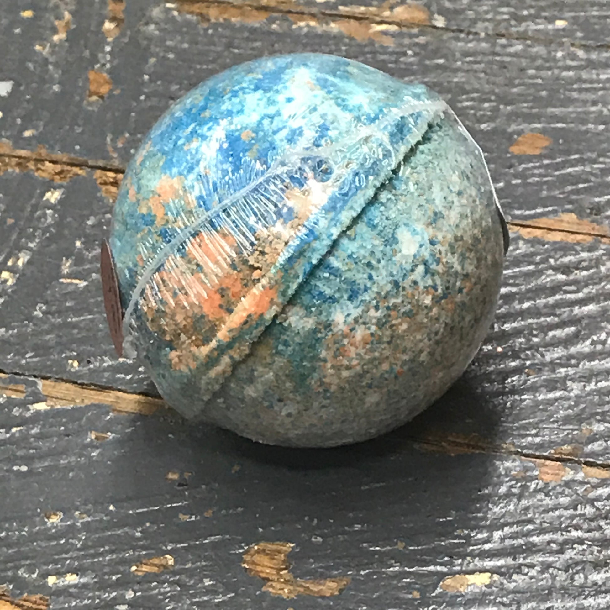 Deep Space Fizzy 4.5oz Bath Bomb