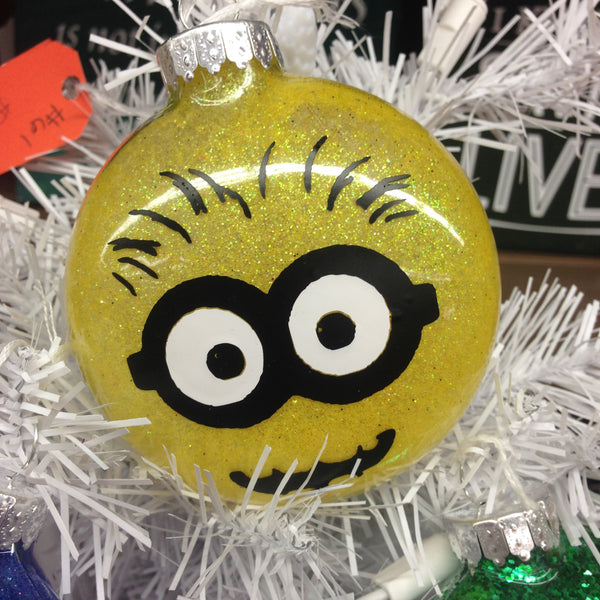 Holiday Christmas Tree Ornament Despicable Me Minion 