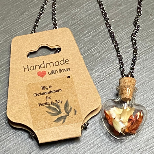 Dried Floral Necklace Vile Lily Christtanthmum