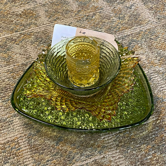 Depression Glass Garden Flower Small Yellow Green Triangle