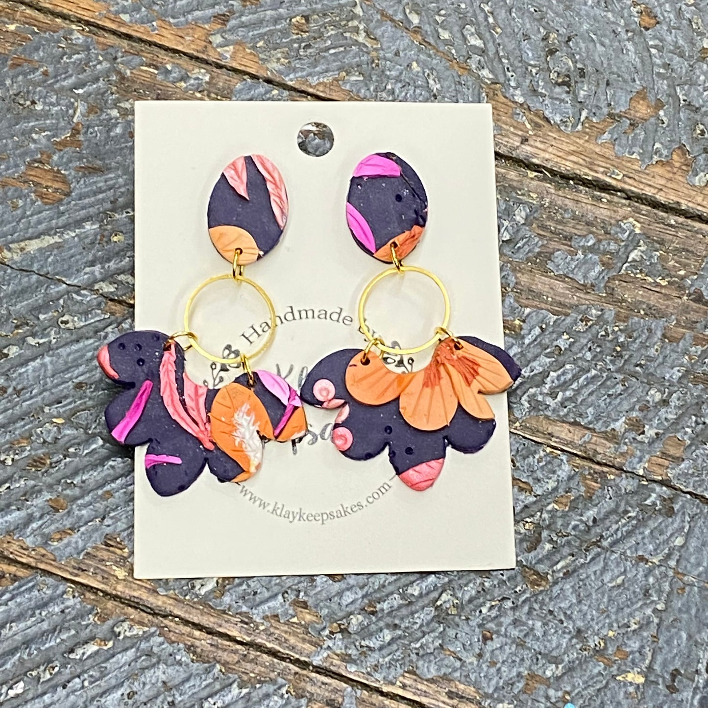 Clay Gold Loop Hawaiian Floral Post Dangle Earring Set