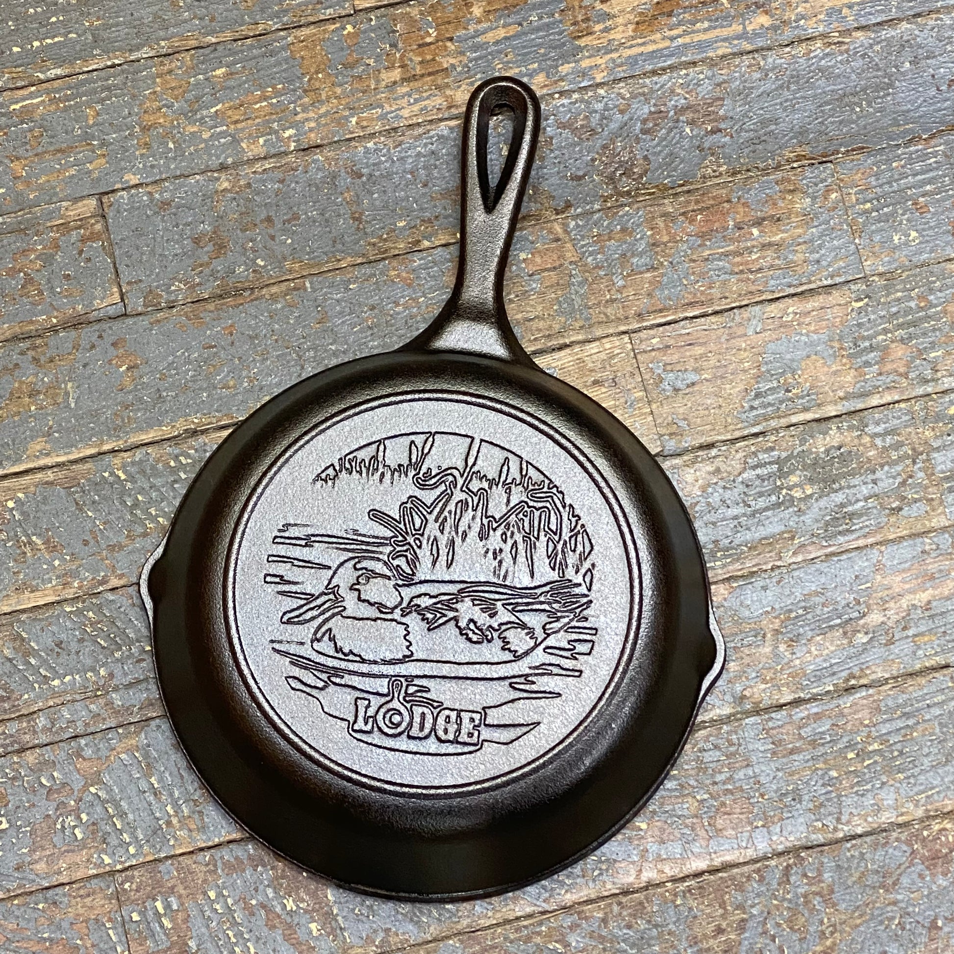 Cast Iron Cookware Lodge Wildlife Series Skillet 8" Duck