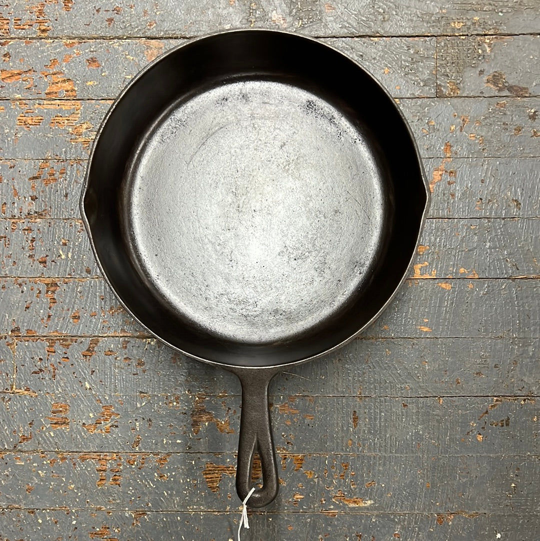 Cast Iron Cookware Skillet 8P #02