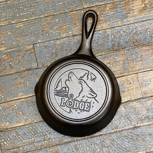 Cast Iron Cookware Lodge Wildlife Series Skillet 6.5" Wolf